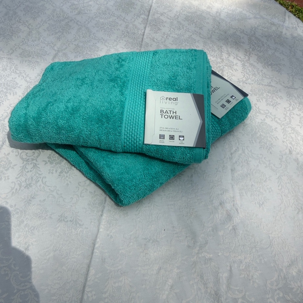 Set of Two New Teal Bath Towels